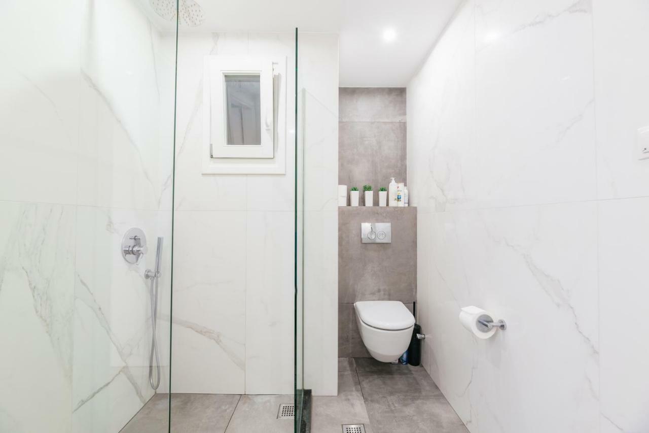 סלוניקי Modern White Tower Apartment מראה חיצוני תמונה